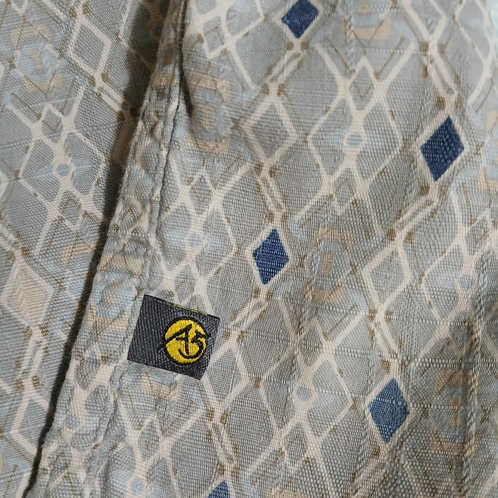 The North Face Gray and Blue Diamond Shirt